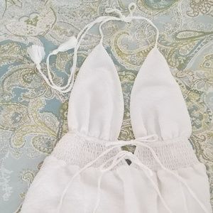 The Jetset Diaries - Low V-Neck Maxi Dress